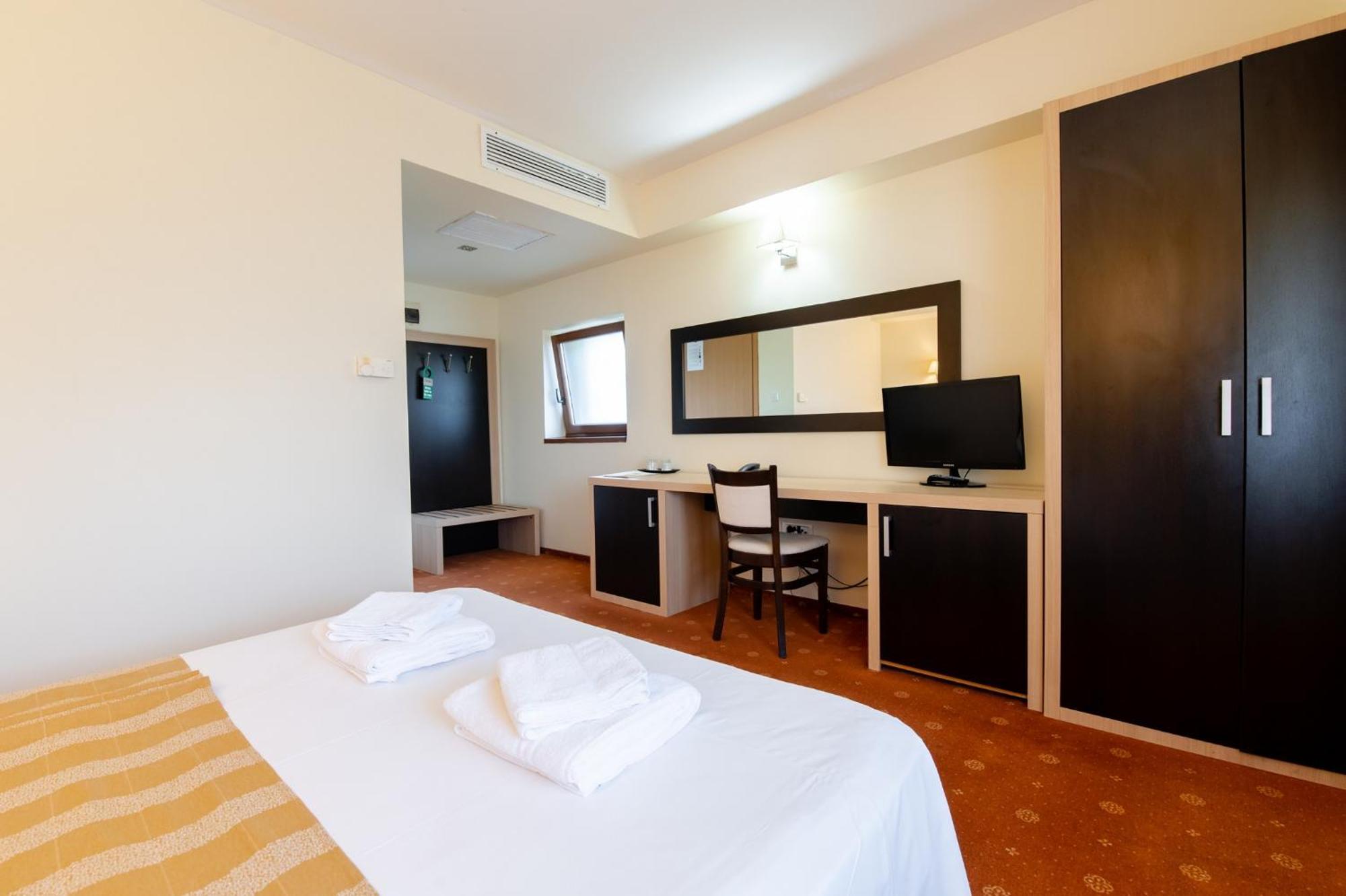 Hotel Oxford By Timhotels Timişoara Eksteriør billede