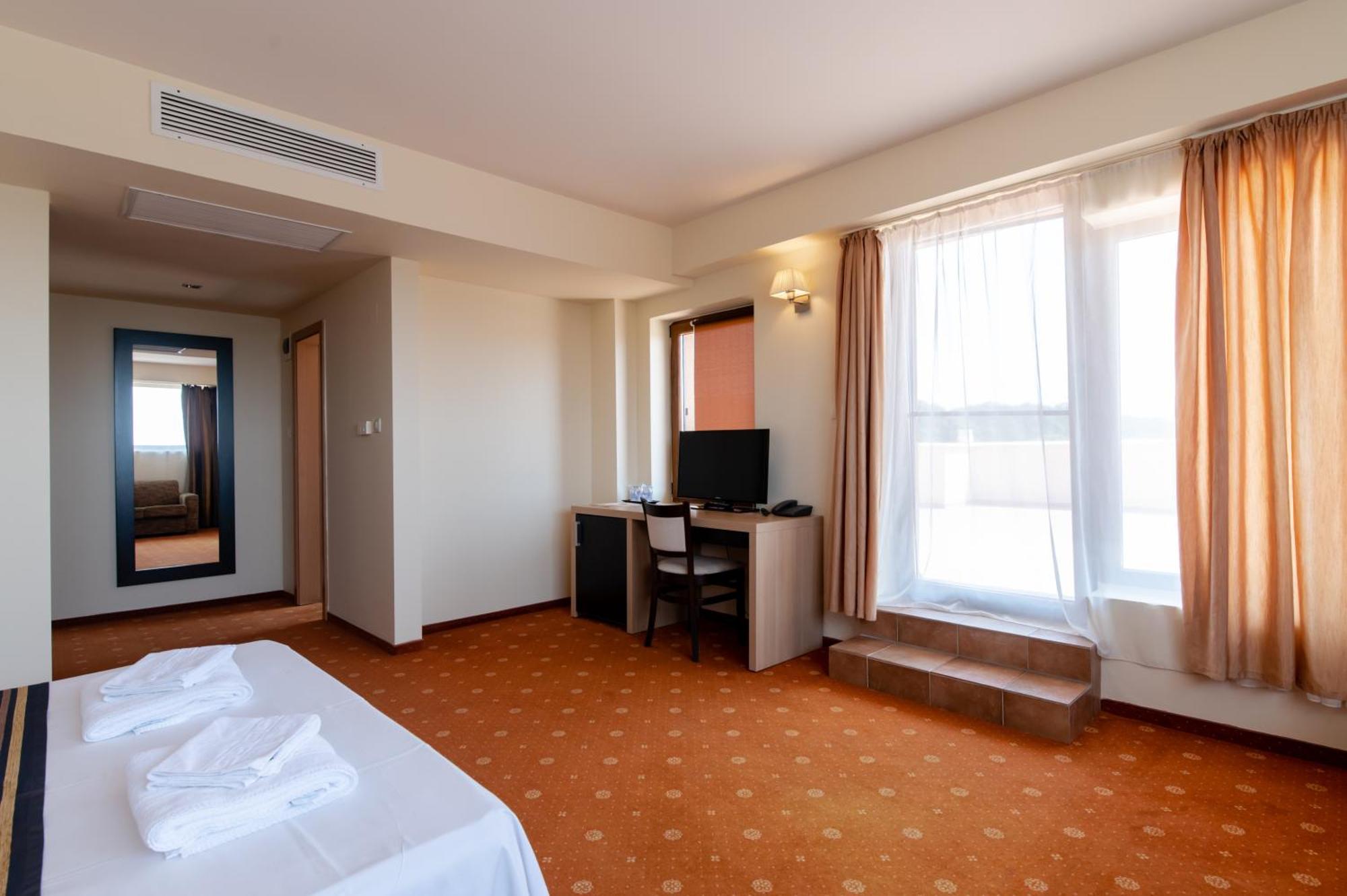 Hotel Oxford By Timhotels Timişoara Eksteriør billede