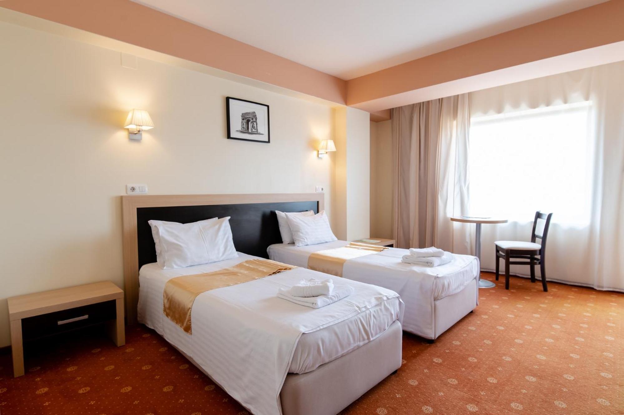Hotel Oxford By Timhotels Timişoara Eksteriør billede