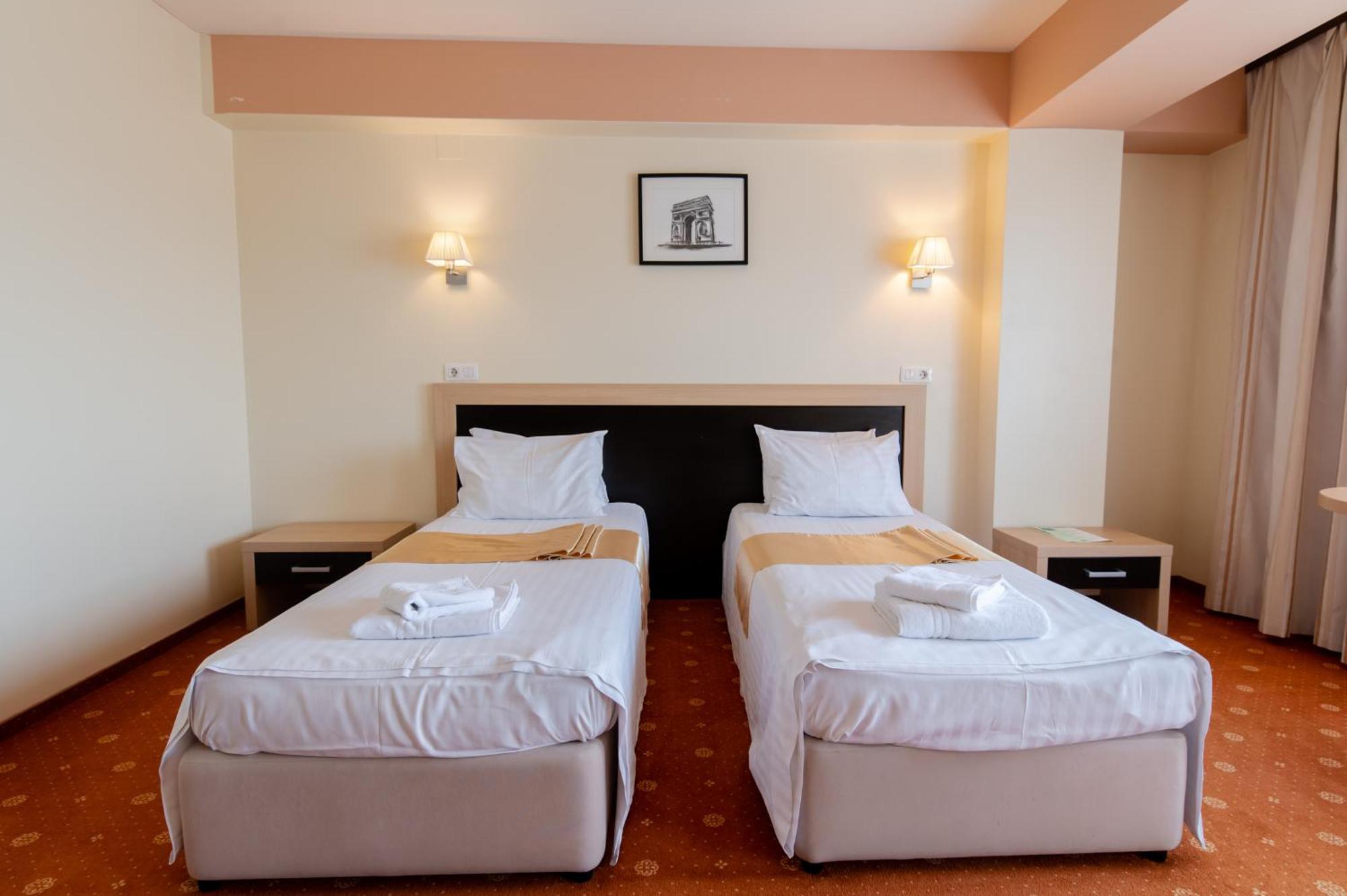 Hotel Oxford By Timhotels Timişoara Eksteriør billede